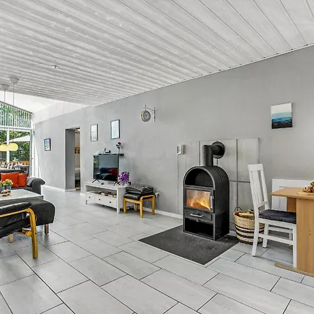 5 Bedroom In 펜션 Toftlund